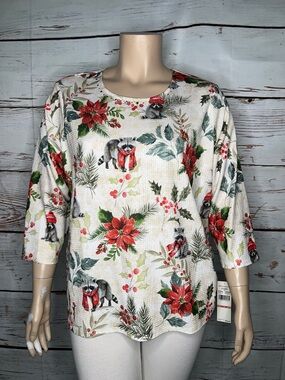 Alfred Dunner Woman NWT Size 3X Raccoon & Poinsettia Print Christmas Blouse Top